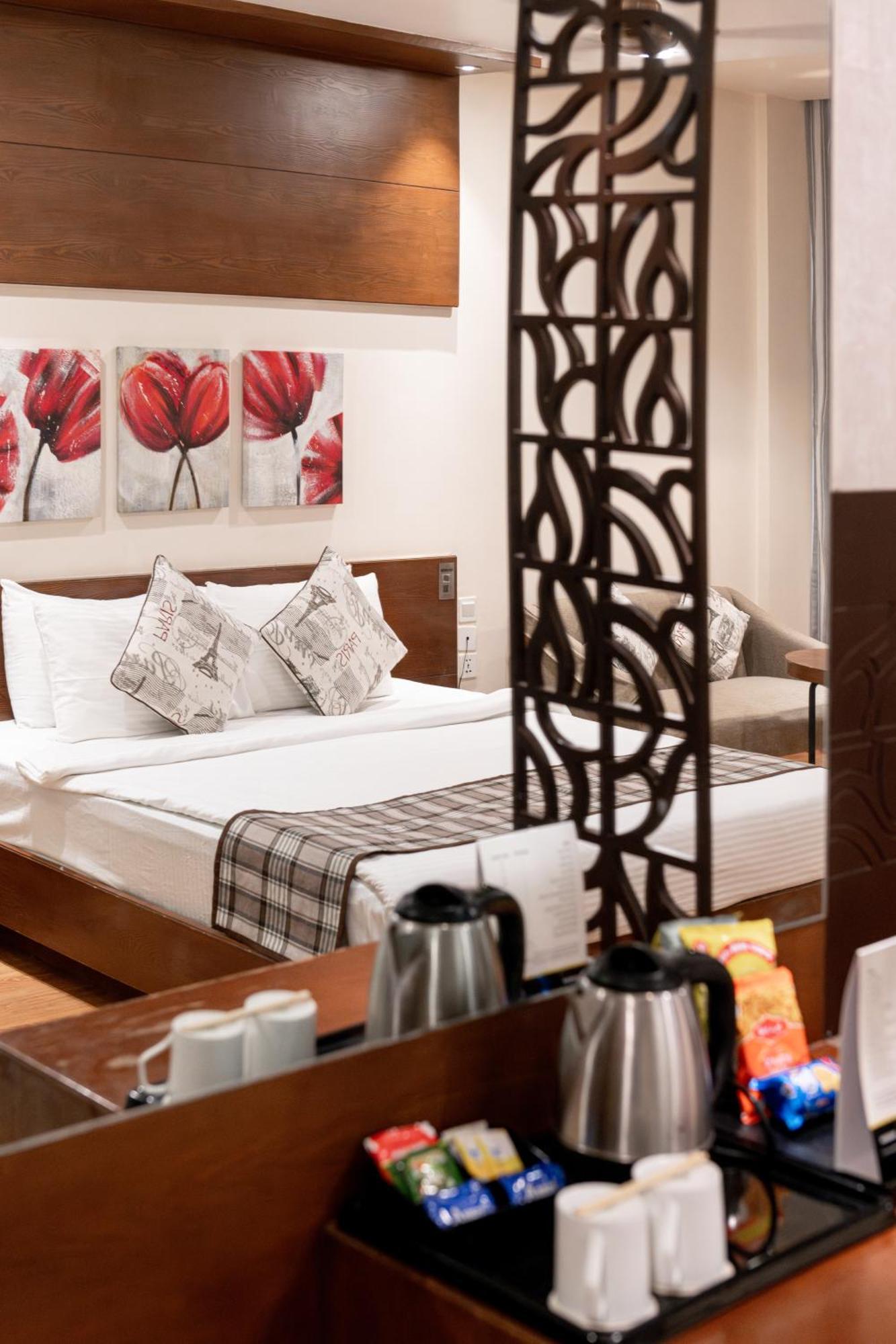 Grand Xenia Hotel Аджмер Екстериор снимка