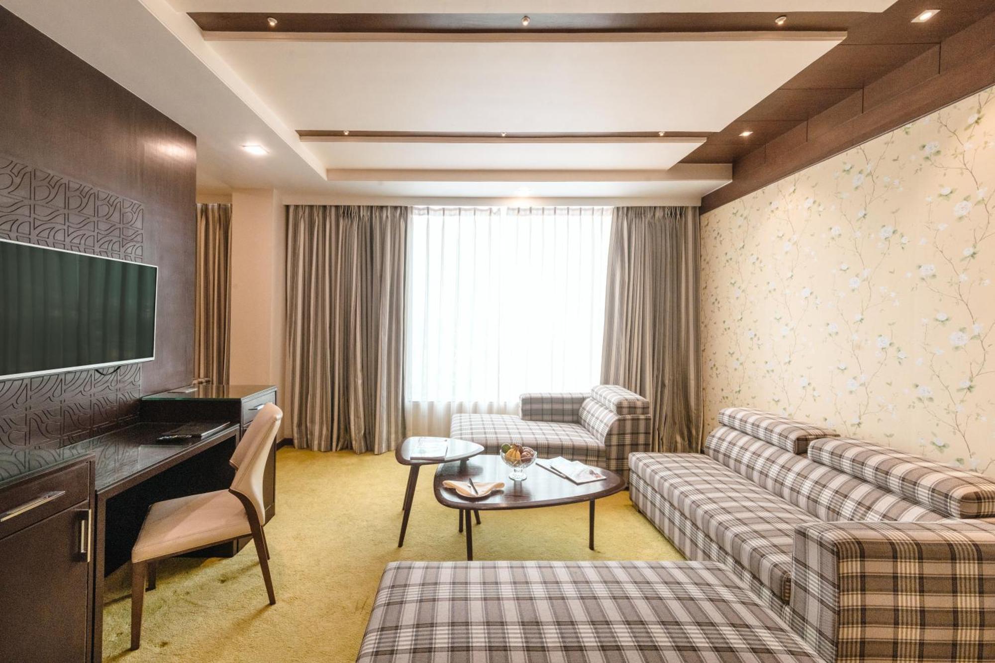 Grand Xenia Hotel Аджмер Екстериор снимка