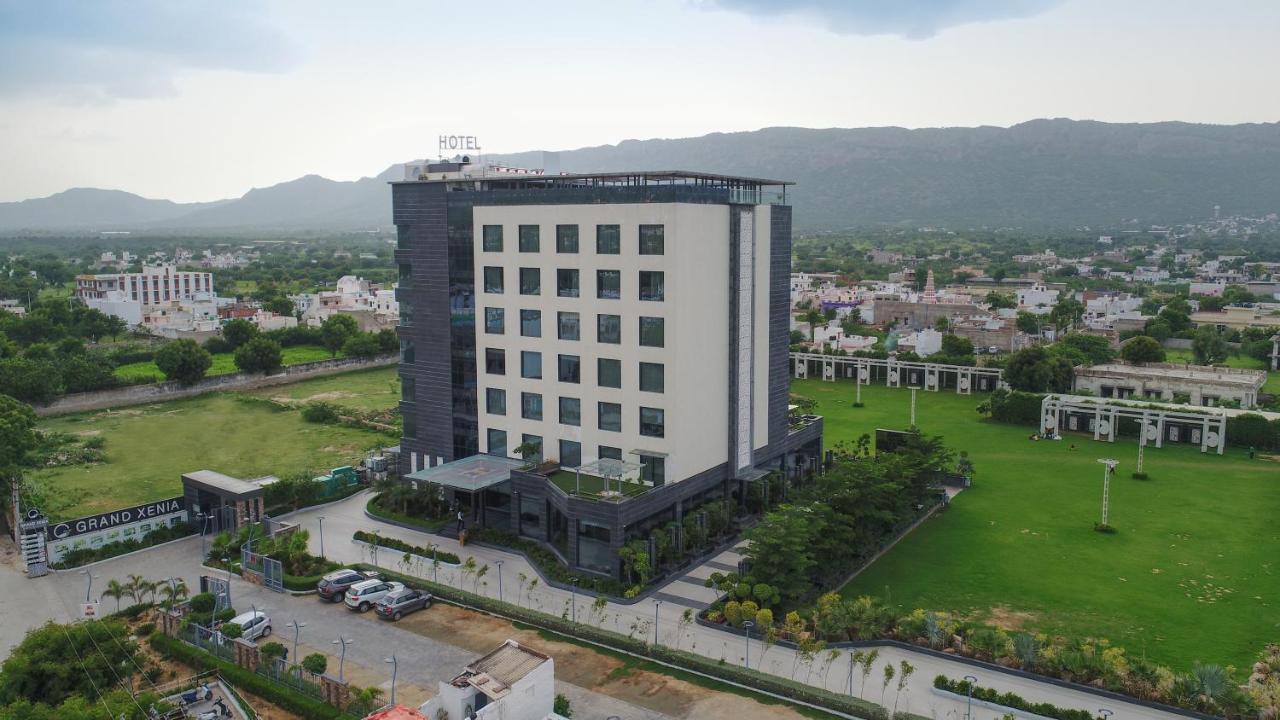 Grand Xenia Hotel Аджмер Екстериор снимка